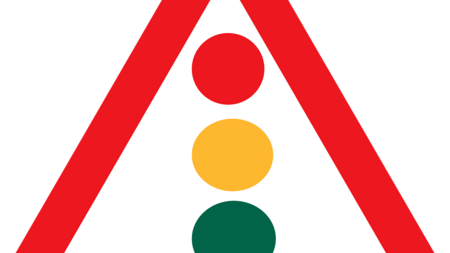 rotes Achtungsschild mit Ampel